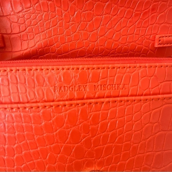 NWT Badgley Mischka Croco Crossbody Gold Chain Purse Handbag Small BM-4173 - Picture 7 of 10